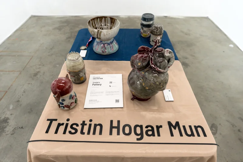 Tristin Hogar Mun ceramic installation